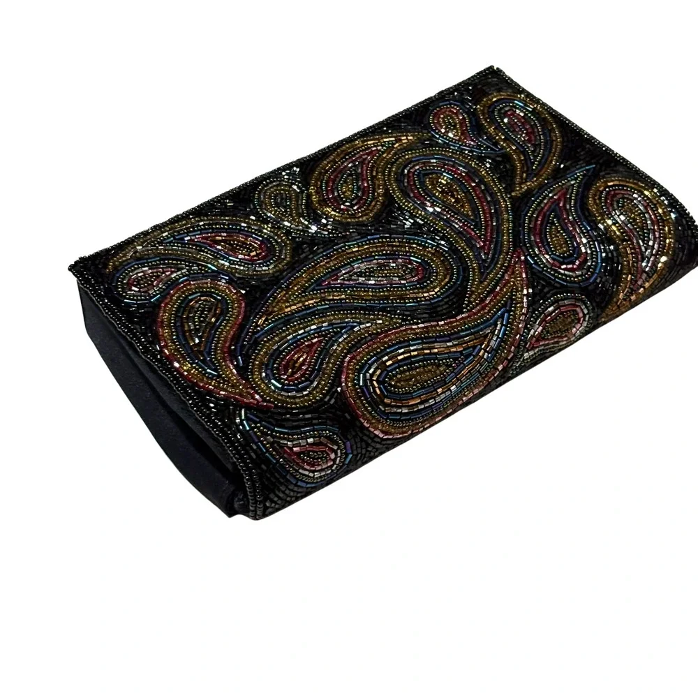 Vintage Beaded Paisley Convertible Clutch Purse Handbag Magnetic Snap Black